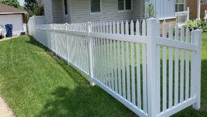Read more about the article 5 Key Benefits of Metal Fences
