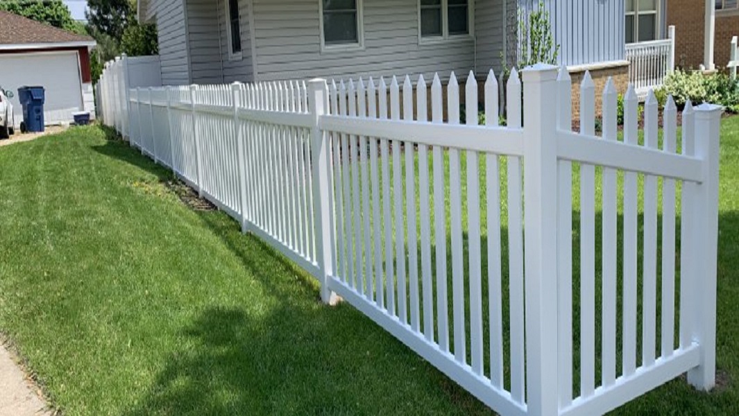 5 Key Benefits of Metal Fences