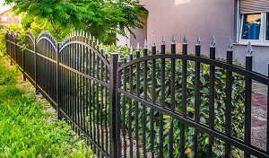 Read more about the article Top 5 Reasons To Install Wrought Iron Fences