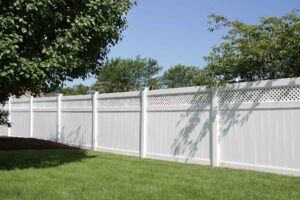 Read more about the article Pros and Cons of Hiring a Professional Fence Installation Company in Buffalo